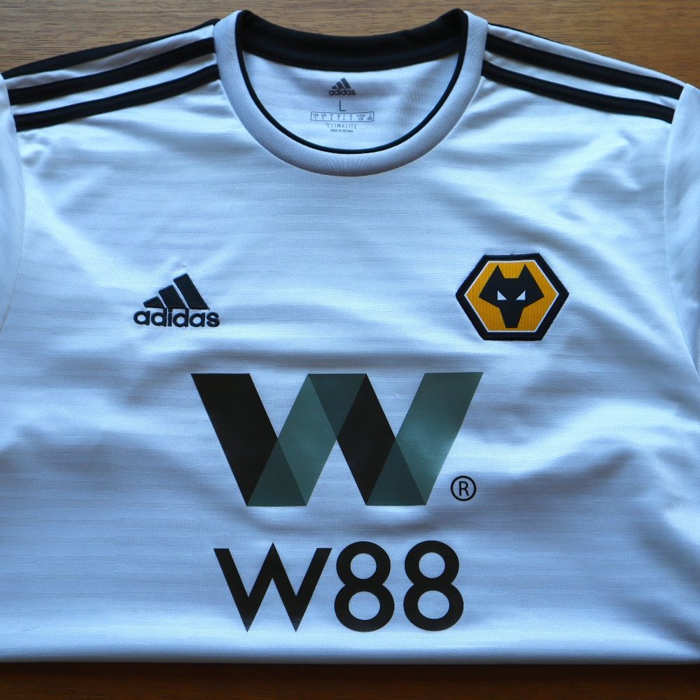 EPL Wolverhampton Wanderers Wolves Football Soccer Jersey Shirt Men's Large